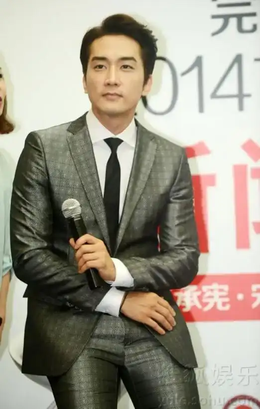 韩国男星宋承宪46岁身高179,《蓝色生死恋》让他红遍亚洲, - 抖音