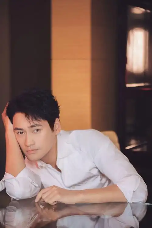 袁弘帅气迷人活动写真图片36