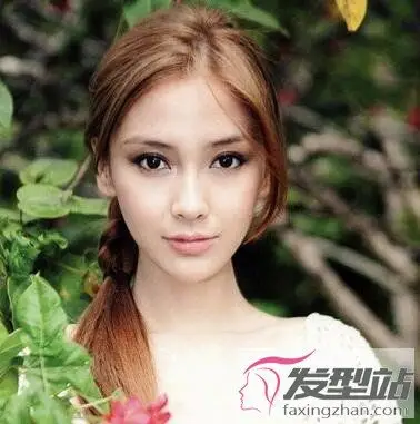 扎头发两边留头发真好看瘦脸效果好到堪比整容哦