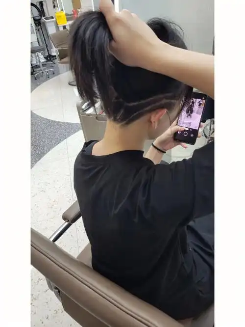 记录一下半剃头后我的后脑勺能有多五花八门