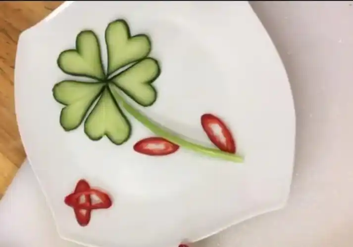 活动:《菜盘上的春天》花样摆盘