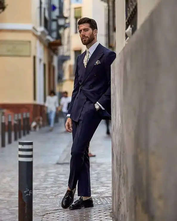 男士西装怎么搭配合适的鞋子