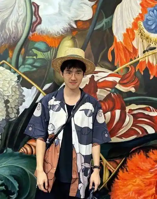 刘昊然男大味回来了清爽气质重现颜值飙升网友青春气息满满