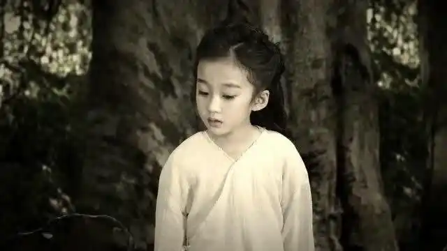 司藤:司藤小时候很凄惨,原来一切都是丘山作孽,太坏了!