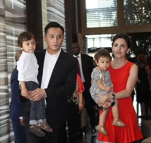 刘烨混血儿子罕见露面!