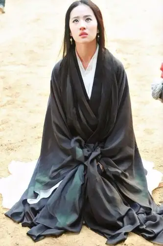 11   关注  荆钗素服难掩倾城之色 刘亦菲 貂蝉 灵雎 铜雀台 古装美女