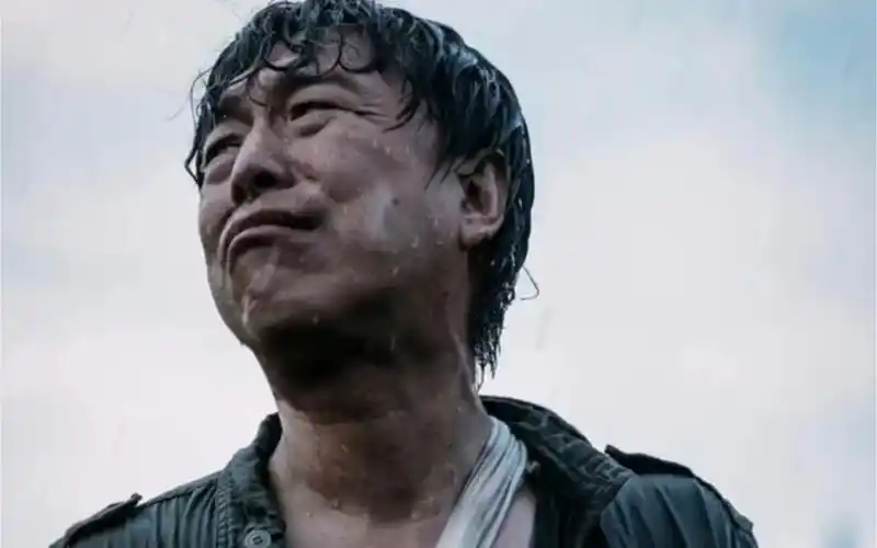 黄渤 演绎为女复仇的疲惫父亲,这一幕好心酸#电影涉过愤怒的海