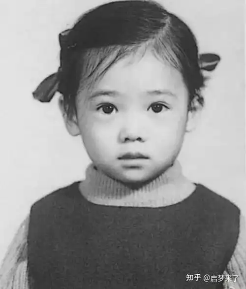 吴奇隆可爱,苏有朋呆萌,林更新搞笑,赵丽颖要哭,刘诗诗从小气质好!