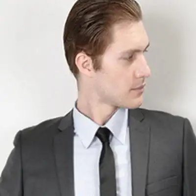 男士狼奔发型展示4款帅气短发凸显你的成熟稳重