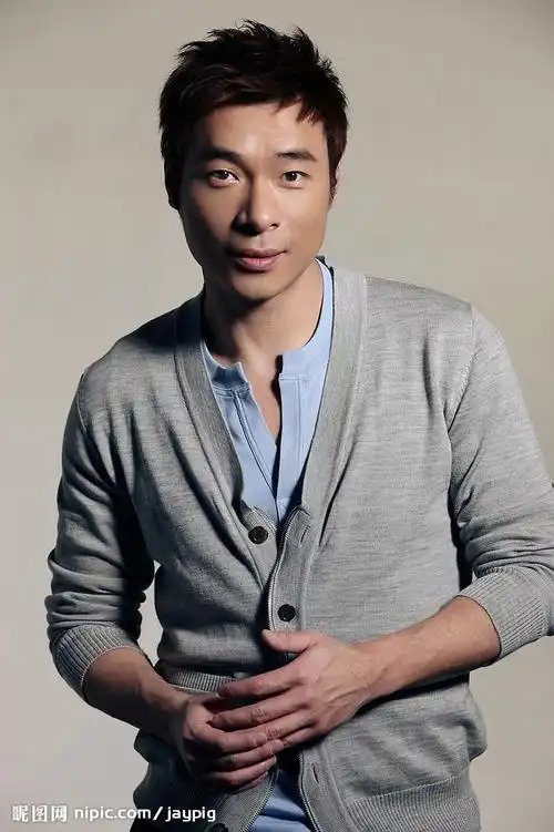 hui),1967年8月12日生于香港,祖籍广东省广州市番禺区,中国香港男歌手