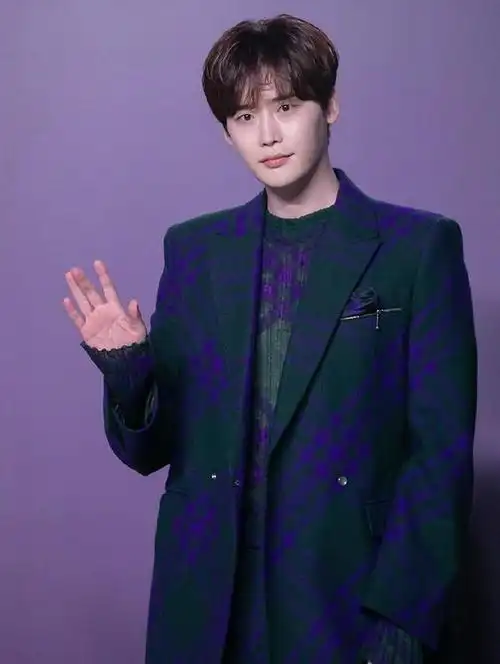 6位韩剧男神肿脸对比,《低谷医生》朴炯植也肿过|乐器|李钟硕|宋仲基