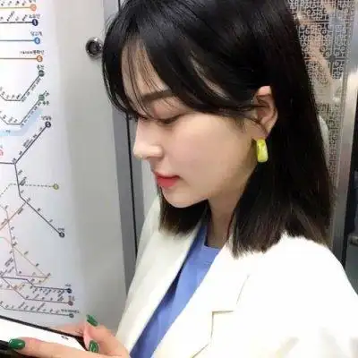 短发高冷霸气女生头像大全