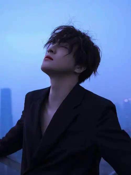 天外来物薛之谦照片合集