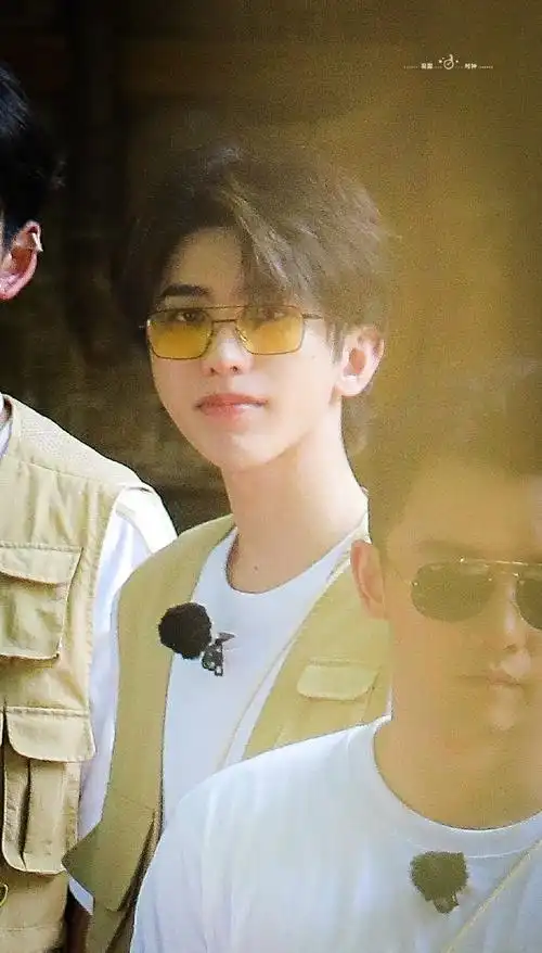 奔跑吧三亚路透##奔跑吧蔡徐坤