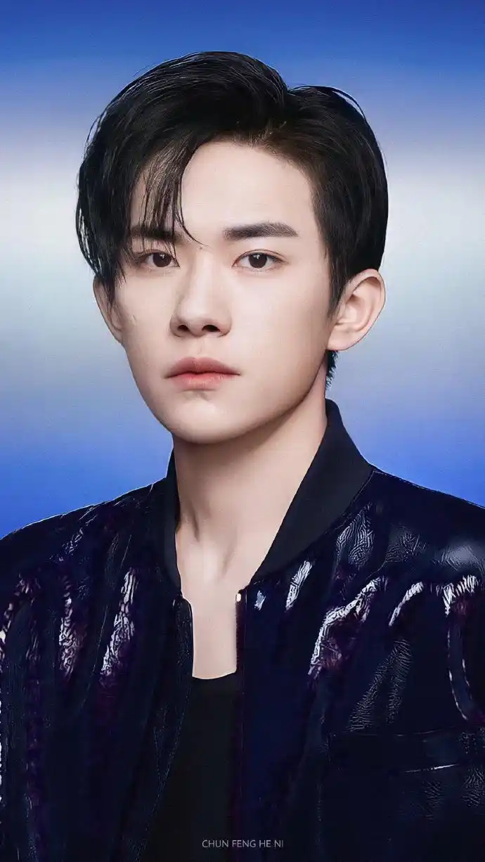 易烊千玺阿玛尼物料小合集 每一张都是绝美的照片