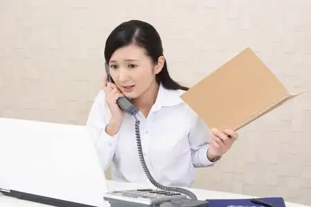 忙工作场景海报设计