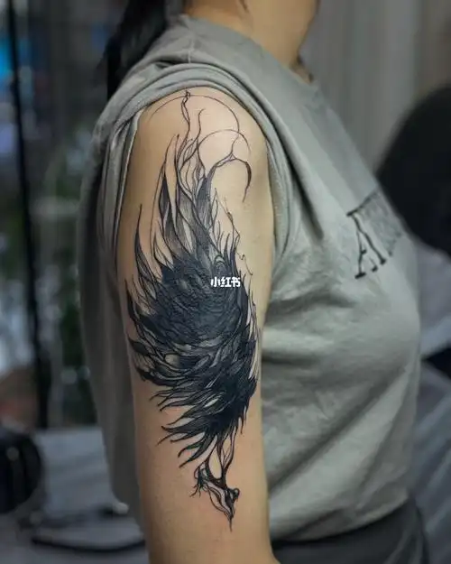 翅膀纹身
