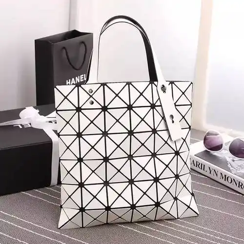 最受欢迎的十大日本包包品牌对比