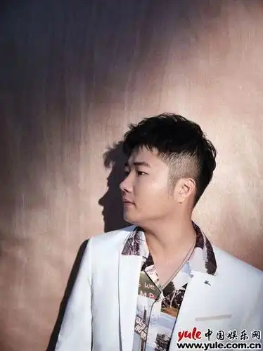 白小白《只是我还爱你》首发 自爆已经写不出太美的爱情- 娱乐八卦