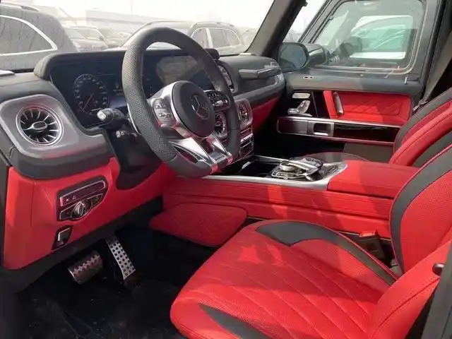 实车内饰驾驶室