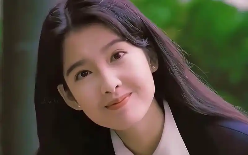 今古,荷花羞玉颜:惊艳了时代的纯情女神,万千人心中的初恋情人_周慧敏