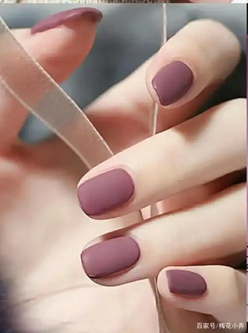 简单又好看的纯色美甲