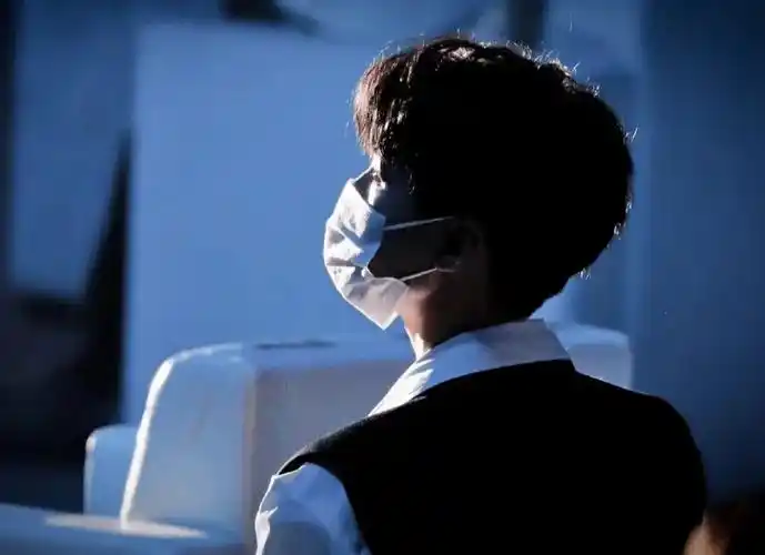 来一波背影杀#王俊凯 #王俊凯让人心动的n个瞬间 # - 抖音