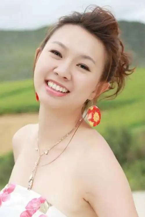 厉害卓依婷用18年澄清不实传闻再次回归舞台在抖音上火了