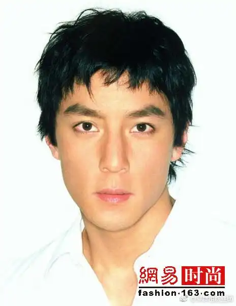 吴彦祖怀念年轻秀发男神也难逃脱发危机