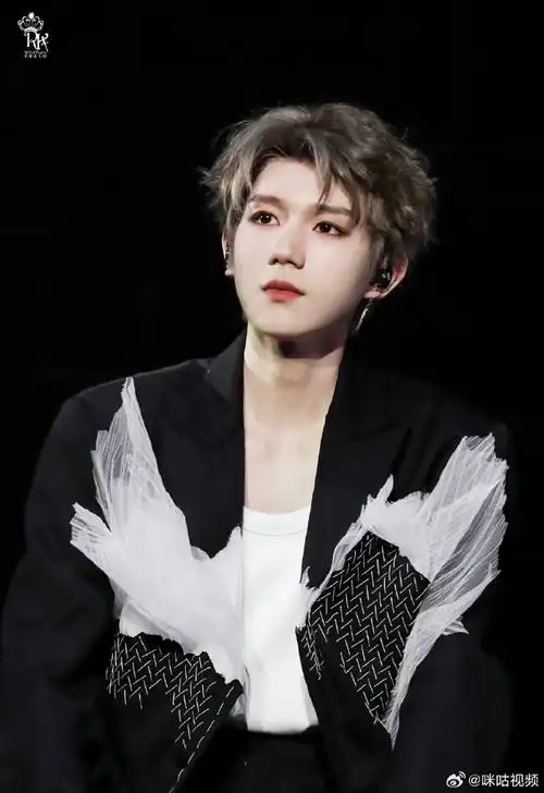 家爱豆##王源23岁且放青山远##王俊凯易烊千玺卡点为王源庆23岁生日