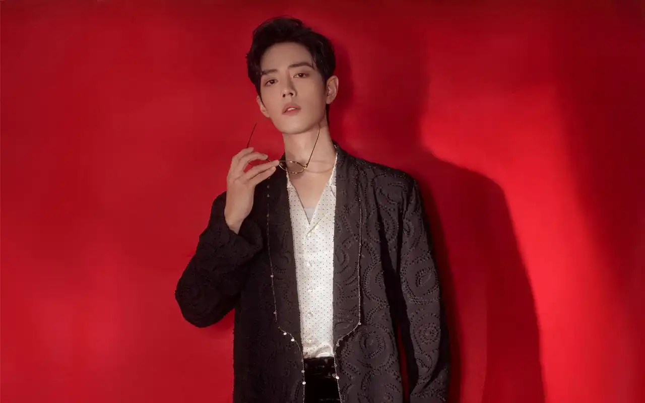 肖战帅气最新壁纸_人气男神肖战