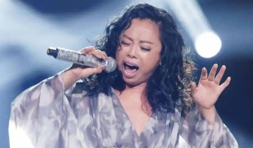 断情绝爱的乐坛丑女黄绮珊怎么越来越美了