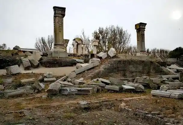 火烧圆明园:咸丰帝的决策与命运对比