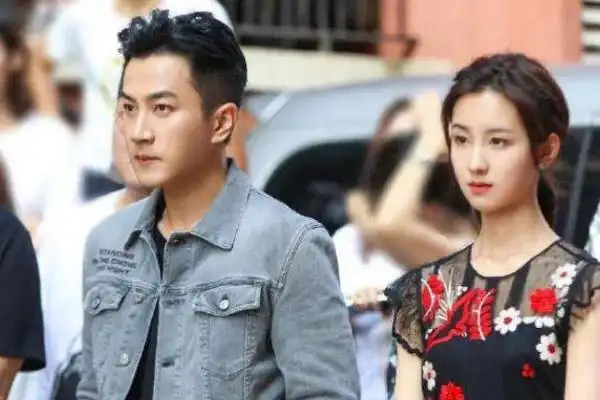 刘恺威现任妻子是谁(刘恺威与现在妻子合照)_金纳莱网