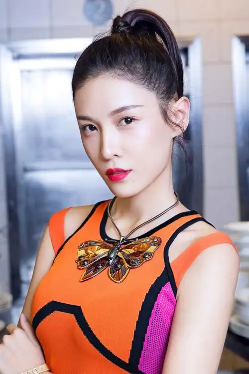 张蓝心gofashion功夫美食大片出炉