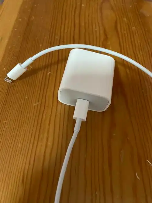 苹果/apple 原装充电器 充电头 usb-c 20w iphone8/x/11/12/13promax