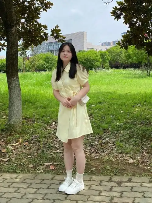 130斤要做元气女孩当然要选嫩黄色啊60