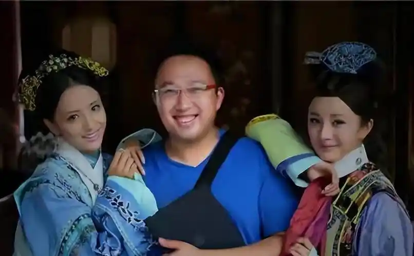 "撩汉高手"杨幂的曲折上位史,靠魅力征服三位大咖,被迷弟追逐_演出