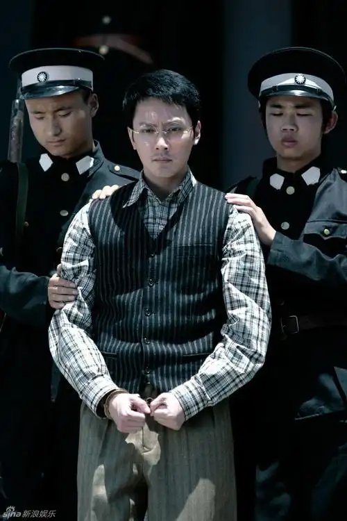 钻石豪门第几集冯绍峰亲亲(钻石豪门电视剧大结局是什么意思)