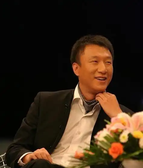 孙红雷:分手丁嘉丽20载,娶外籍佳人当爹乐,现居海外享天伦