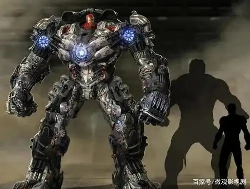看起来更加具有力量感,若电影中能出一套类似上图的反浩克装甲,相