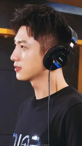 黄景瑜荞麦疯长# hjy#黄景瑜迪奥中国旷野男士香水系列形象大使