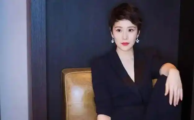 邓超孙俪夫妇婚姻危机于适和李云迪前妻绯闻曝光引发关注