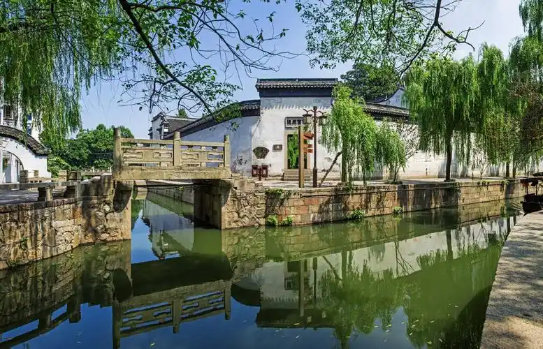 南浔古镇(aaaaa级景区)下面小编将为你介绍浙江湖州的旅游景点旅游