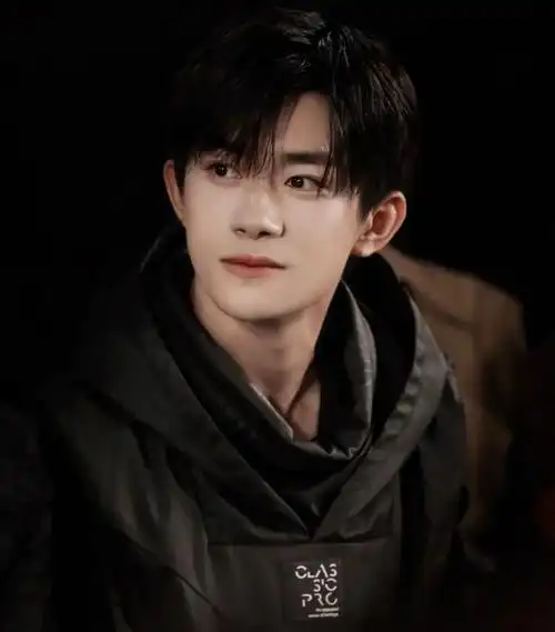 易烊千玺出道时间,易烊千玺出道时间天数(易烊千玺到底经历了什么)