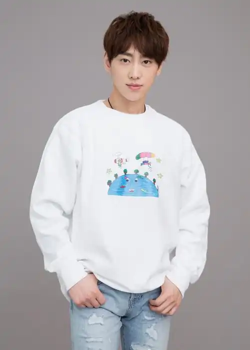 魏巡现身爱乐融聆听公益活动 展现偶像的正确打开方式