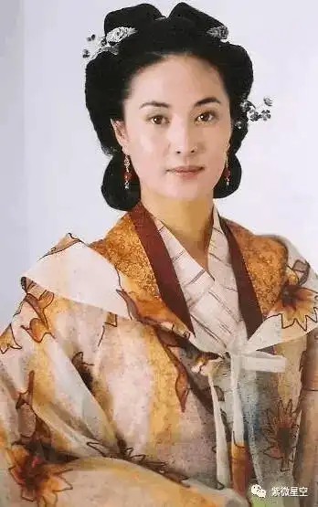 王菁华菁妤素清晔兮如华