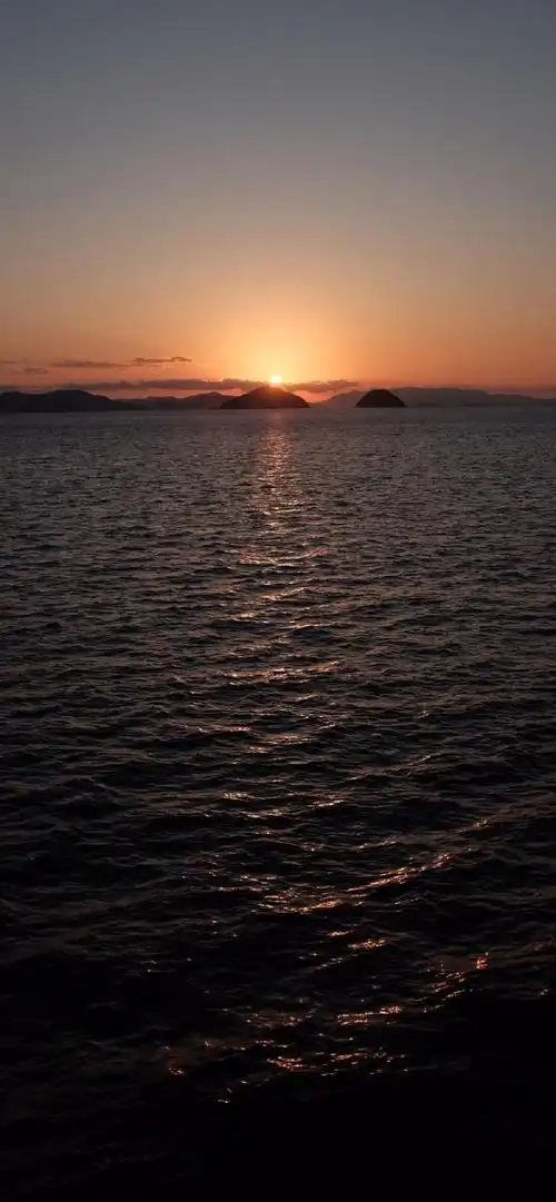 日出##背景图##朋友圈文案##朋友圈背景图##朋友圈分享##海边##壁纸