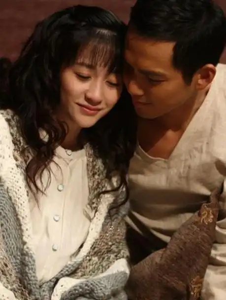 钟汉良李小冉吻戏,激吻专业教科书,这换谁也顶不住7