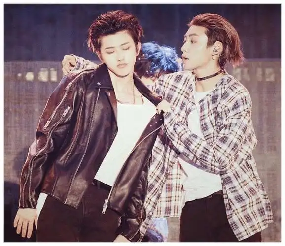 饭圈vs说唱圈蔡徐坤在青你2攒下的路人缘就快被粉丝耗尽